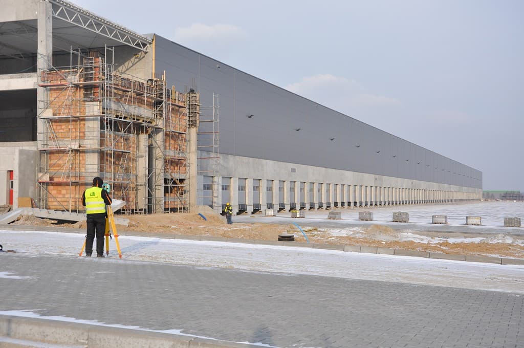 Hala DPD gm. Stryków