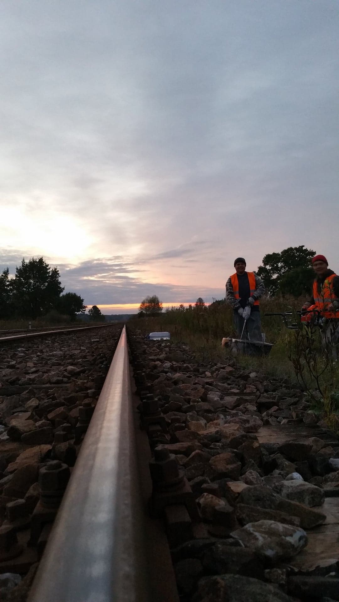 Linie kolejowe nr 66 i 69