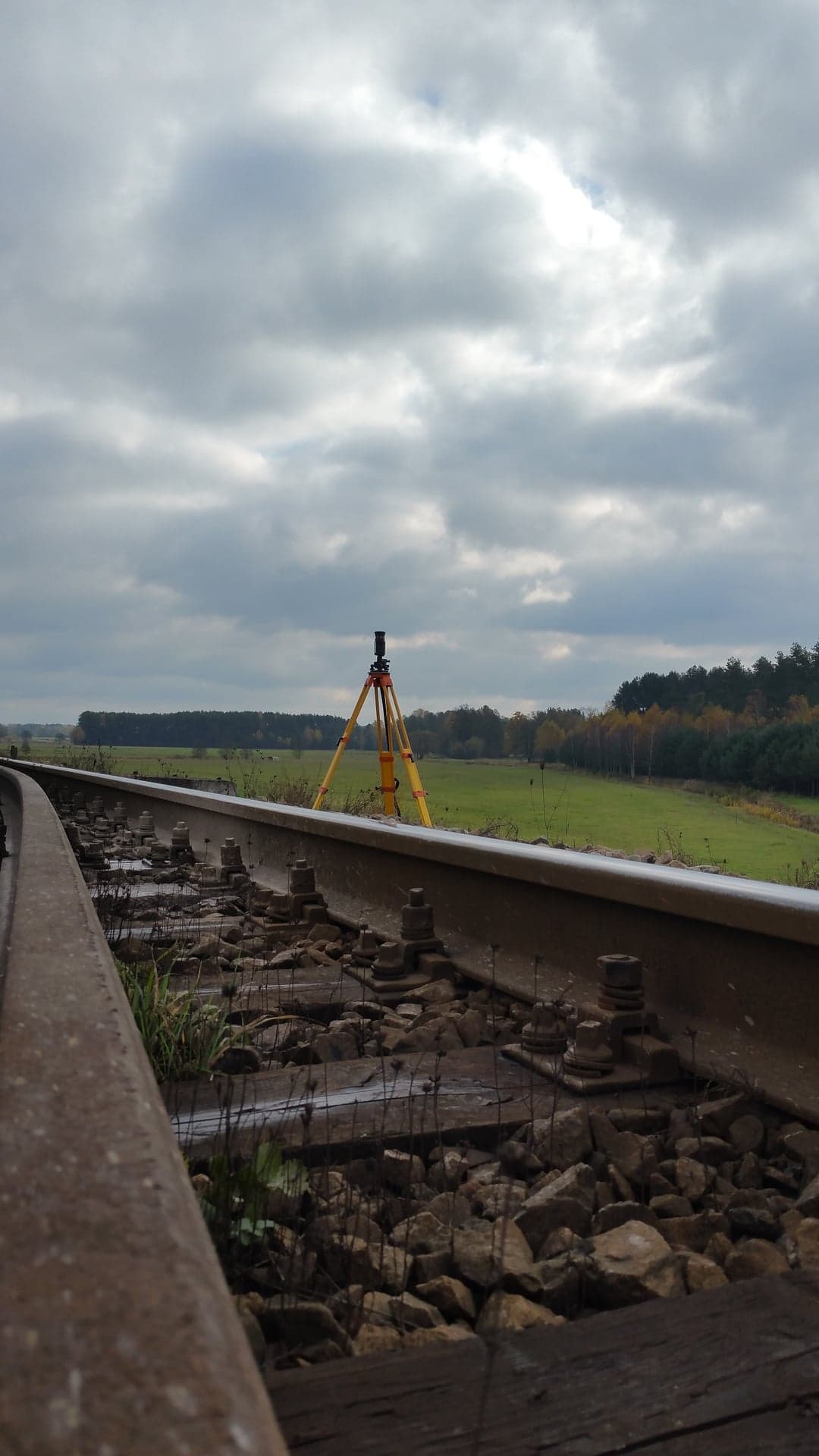 Linie kolejowe nr 66 i 69