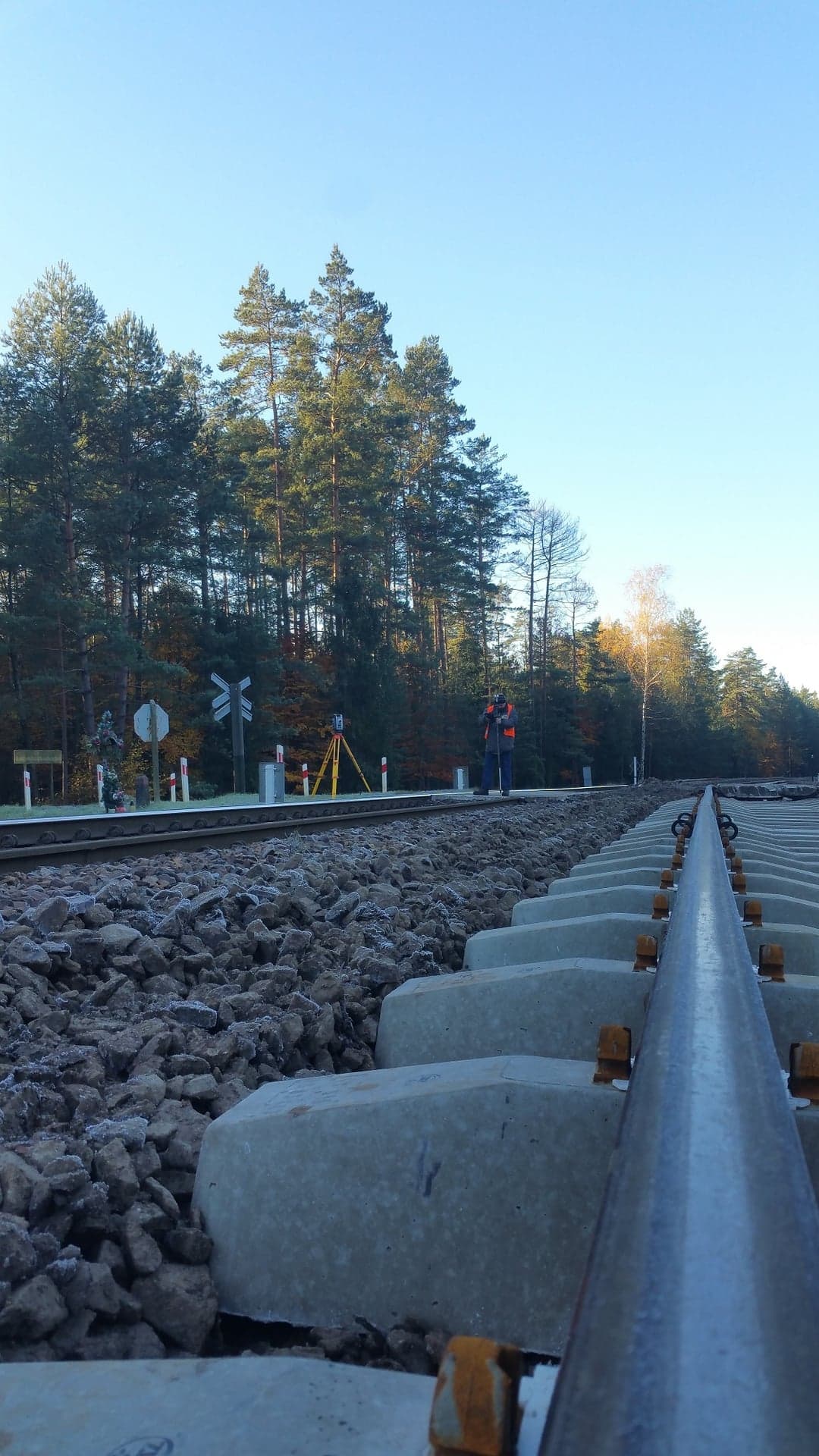 Linie kolejowe nr 66 i 69